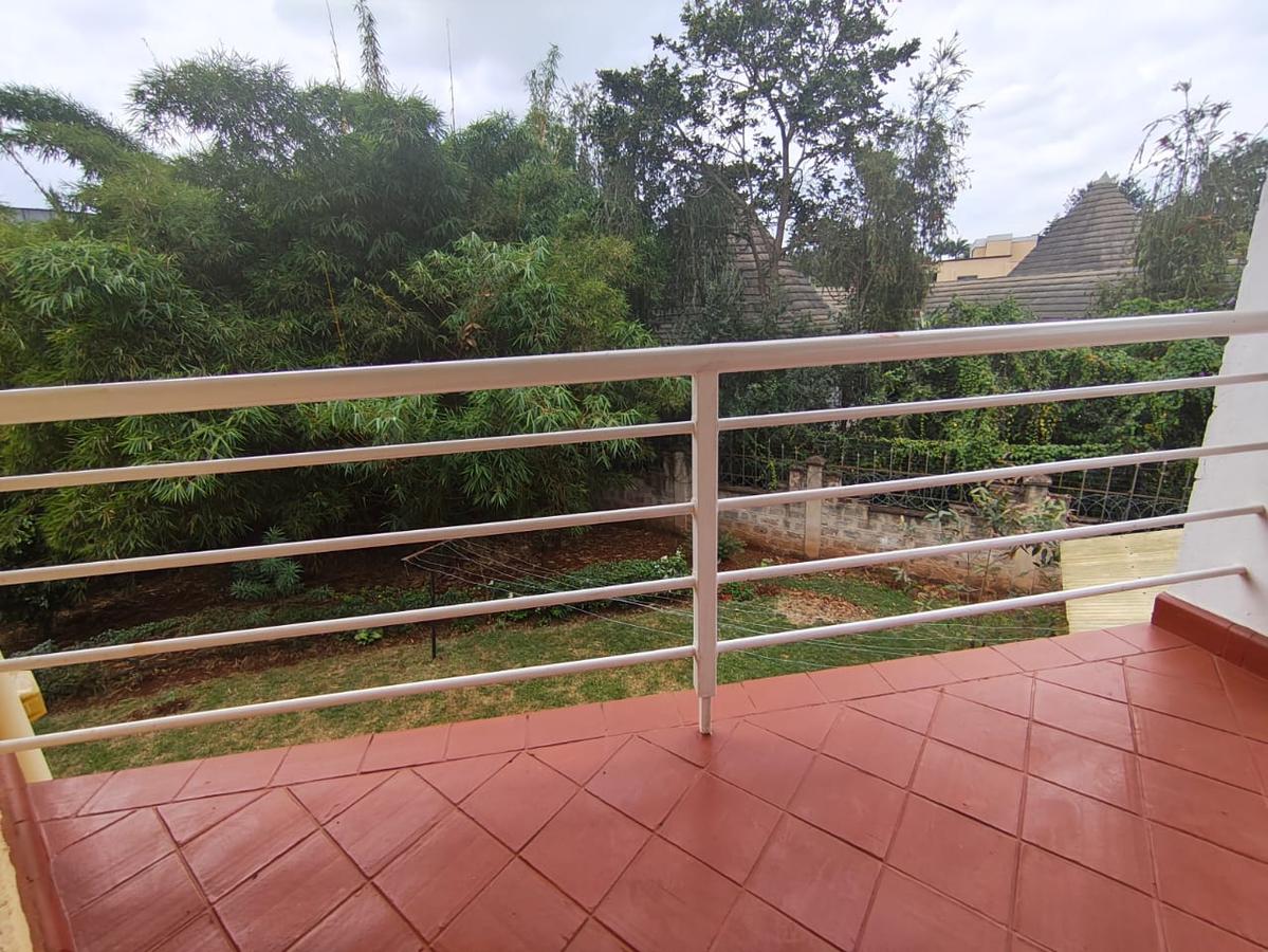 3 Bed House with En Suite at Runda - 18