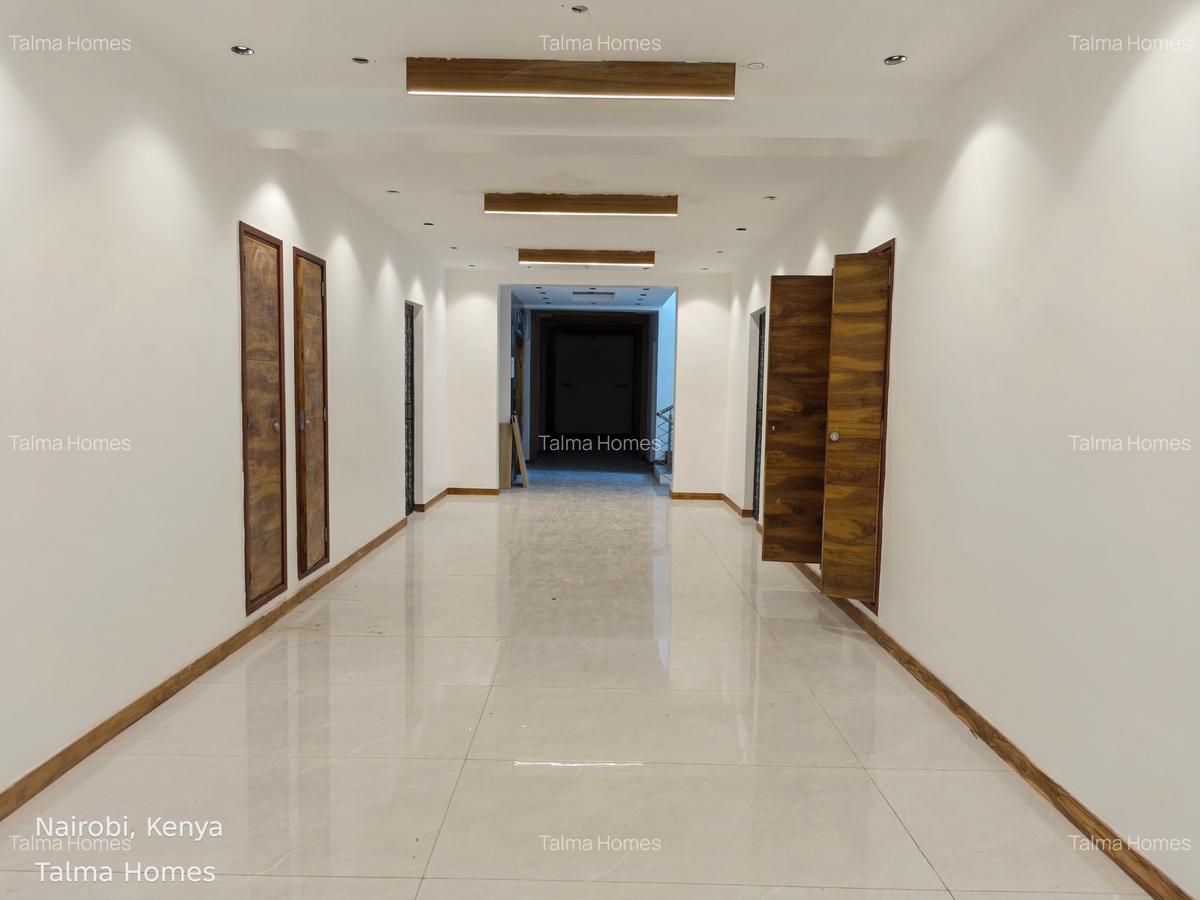 2 Bed Apartment with En Suite at Peponi Road - 19