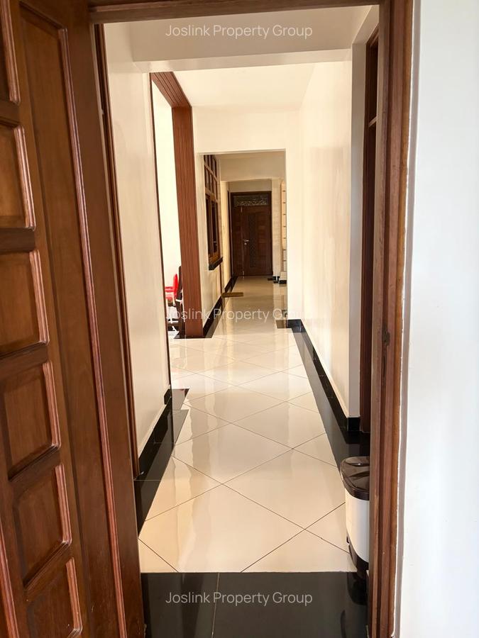 4 Bed Apartment with En Suite at Greenwood Drive - 8