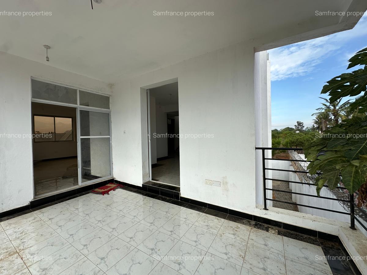 4 Bed House with En Suite at Utange - 6