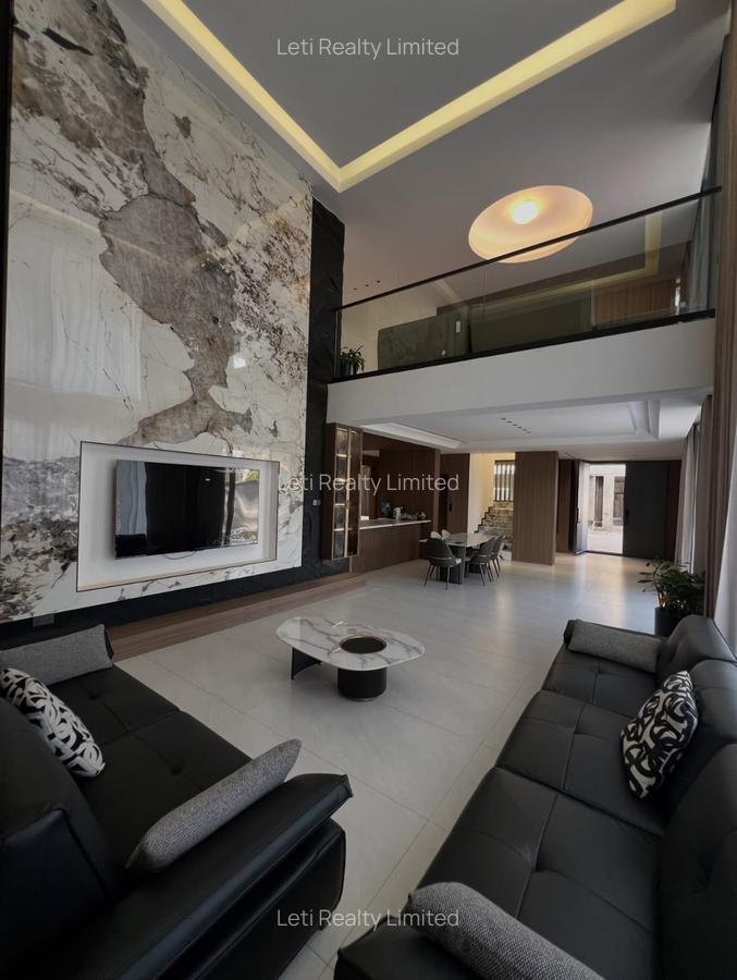 5 Bed Townhouse with En Suite in Lavington - 3