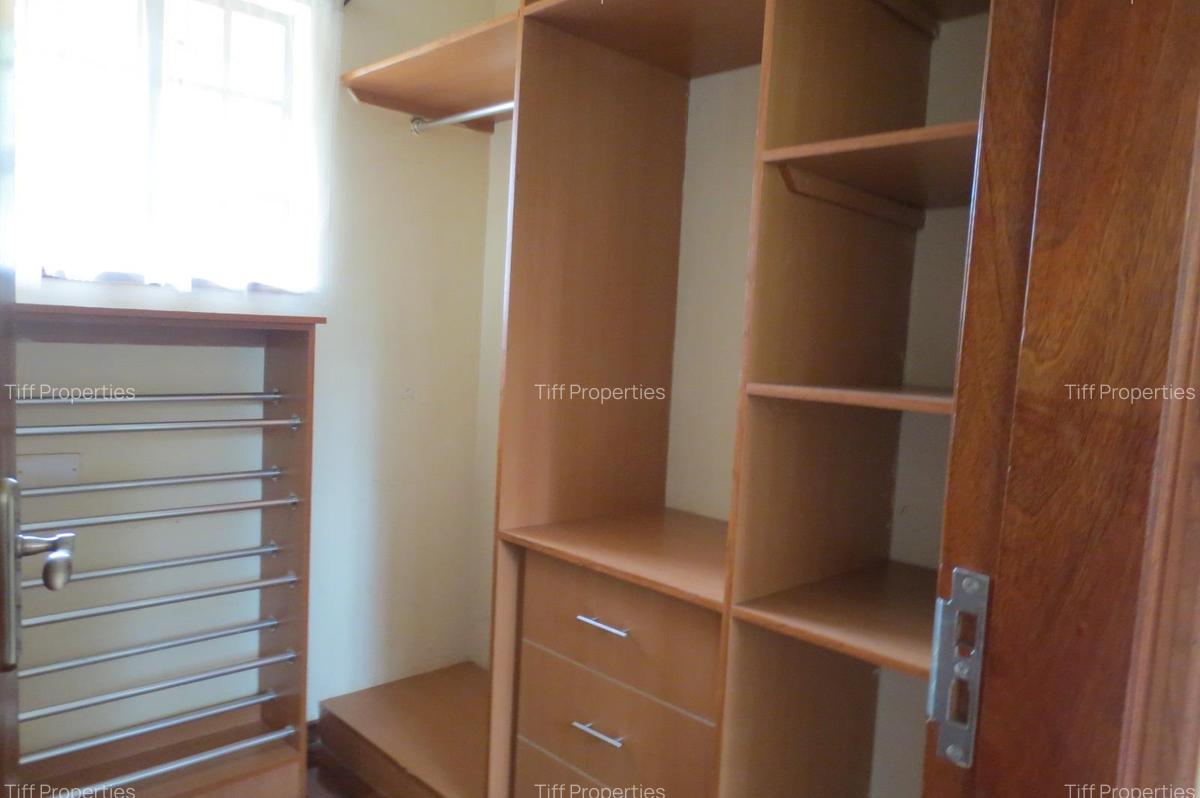 4 Bed Townhouse with En Suite in Runda - 11