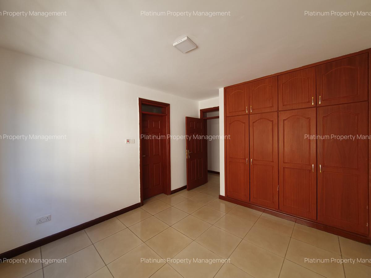 3 Bed Apartment with En Suite at Westlands Rd - 13
