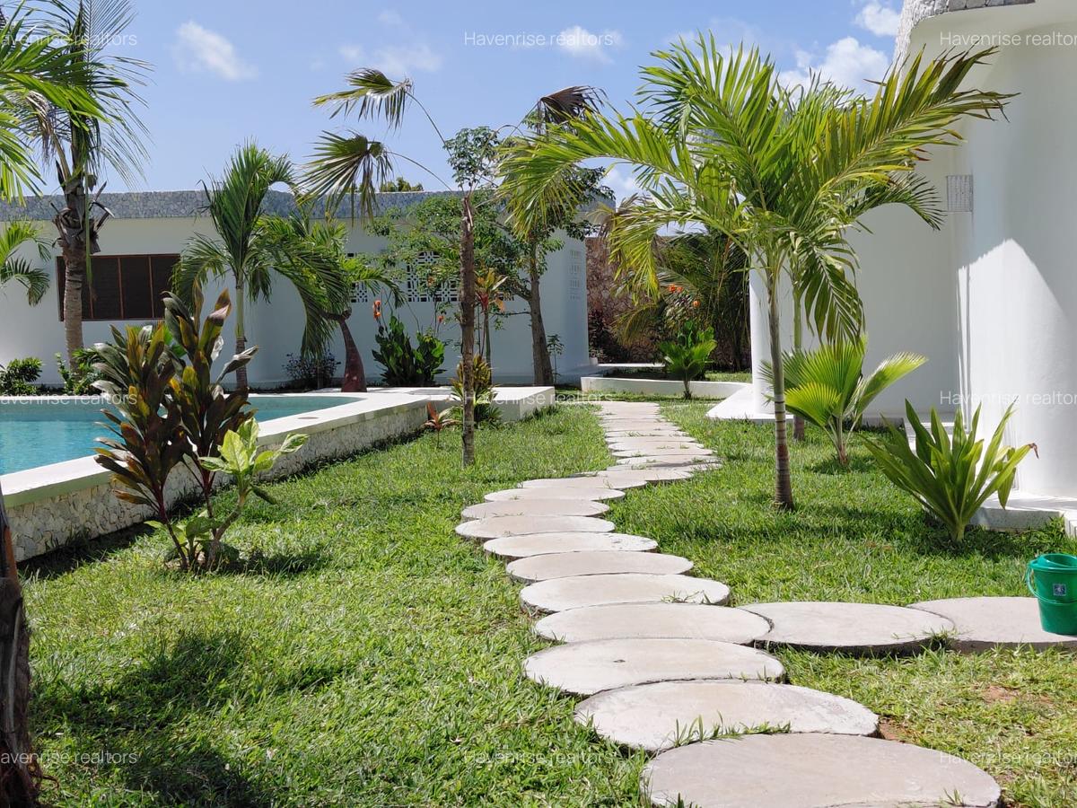 4 Bed House at Watamu - 4