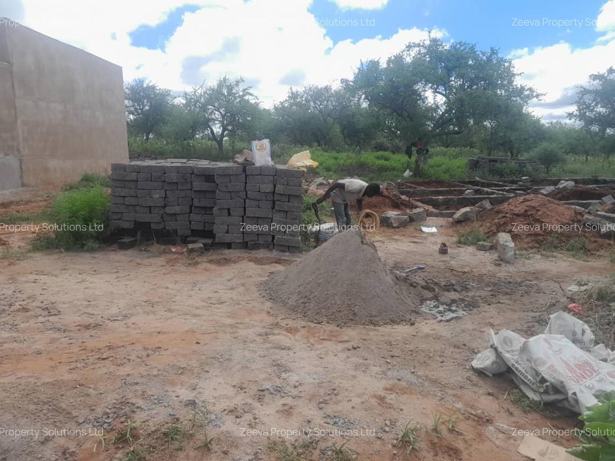 Land in Namanga - 11