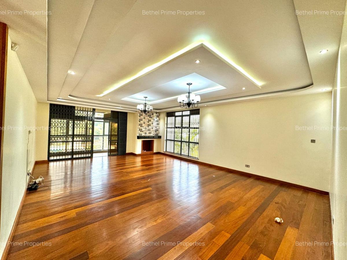 6 Bed Townhouse with En Suite in Nyari - 13