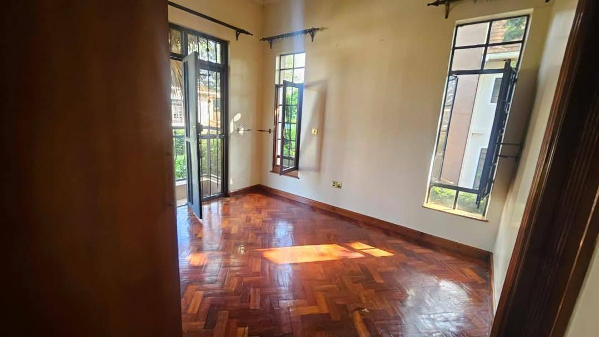 4 Bed Townhouse with En Suite in Kiambu Road - 4