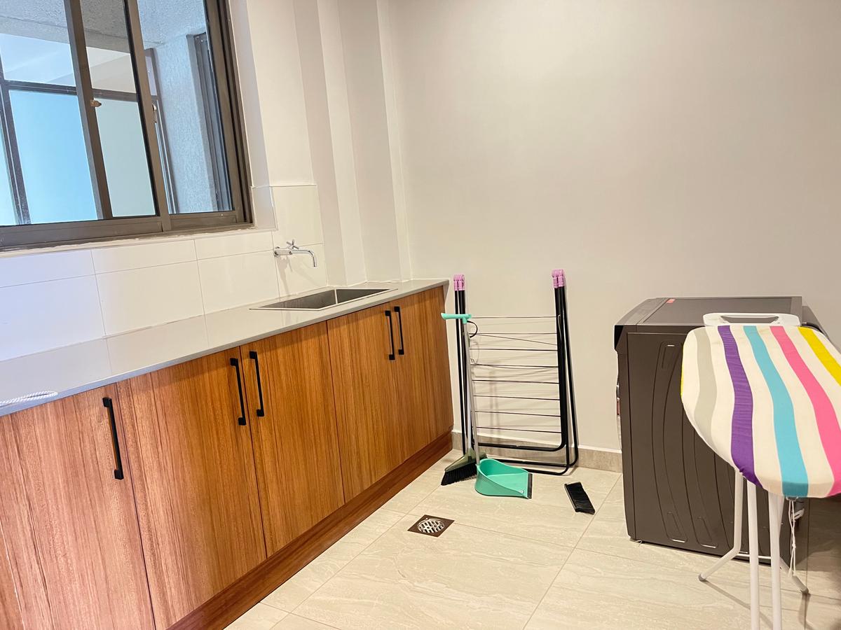 Serviced 3 Bed Apartment with En Suite in Westlands Area - 14