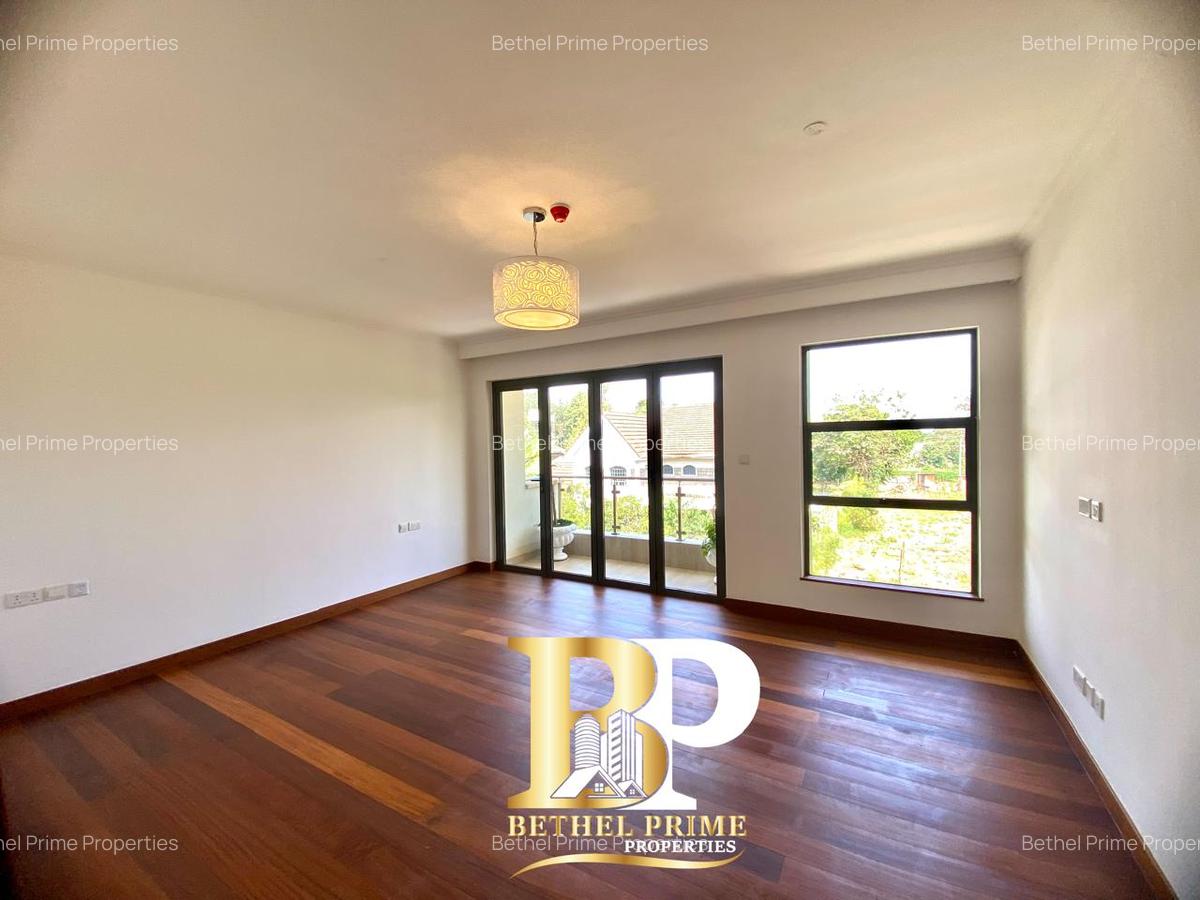 4 Bed Townhouse with En Suite in Rosslyn - 10