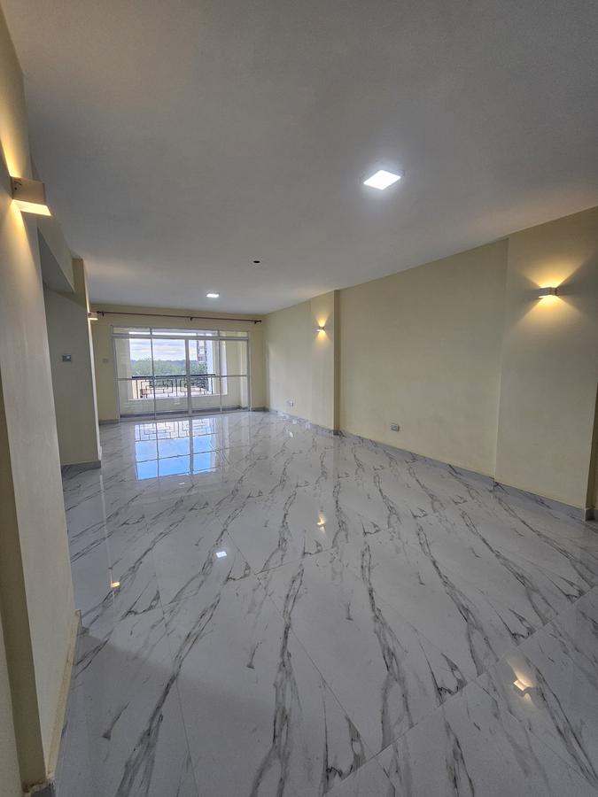 4 Bed Apartment with En Suite in Parklands - 2