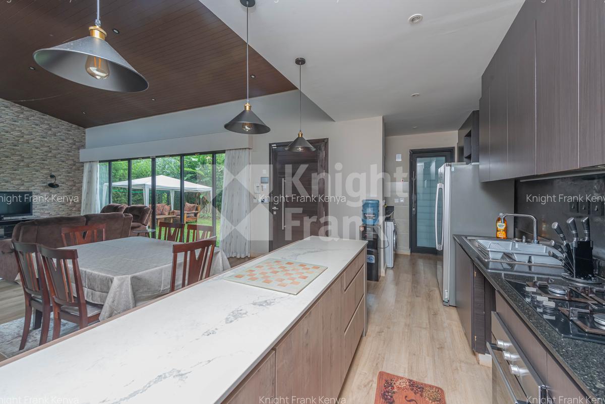 3 Bed Townhouse with En Suite at Runda Road - 11