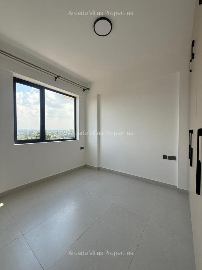 3 Bed Apartment with En Suite in Brookside - 9