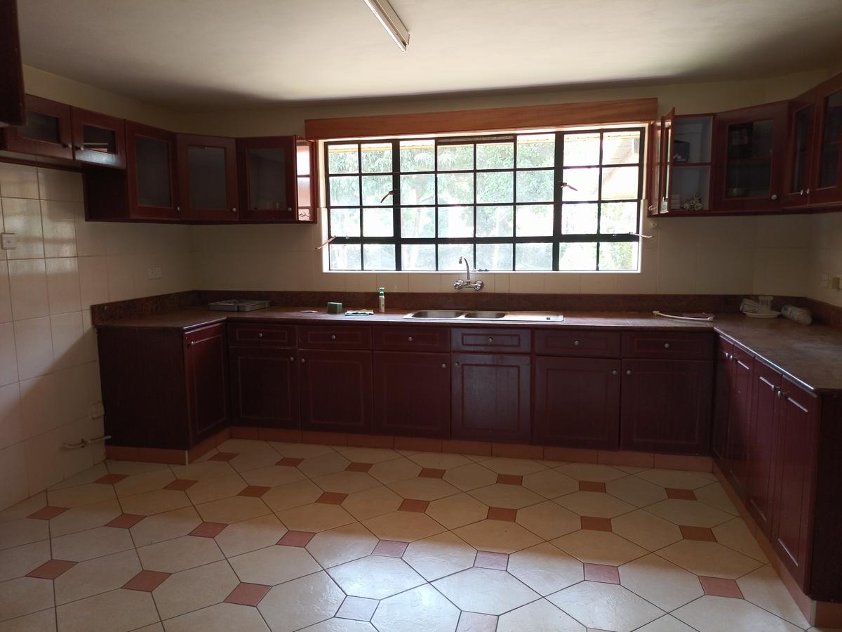 4 Bed House with En Suite at Off Runda Grove - 7