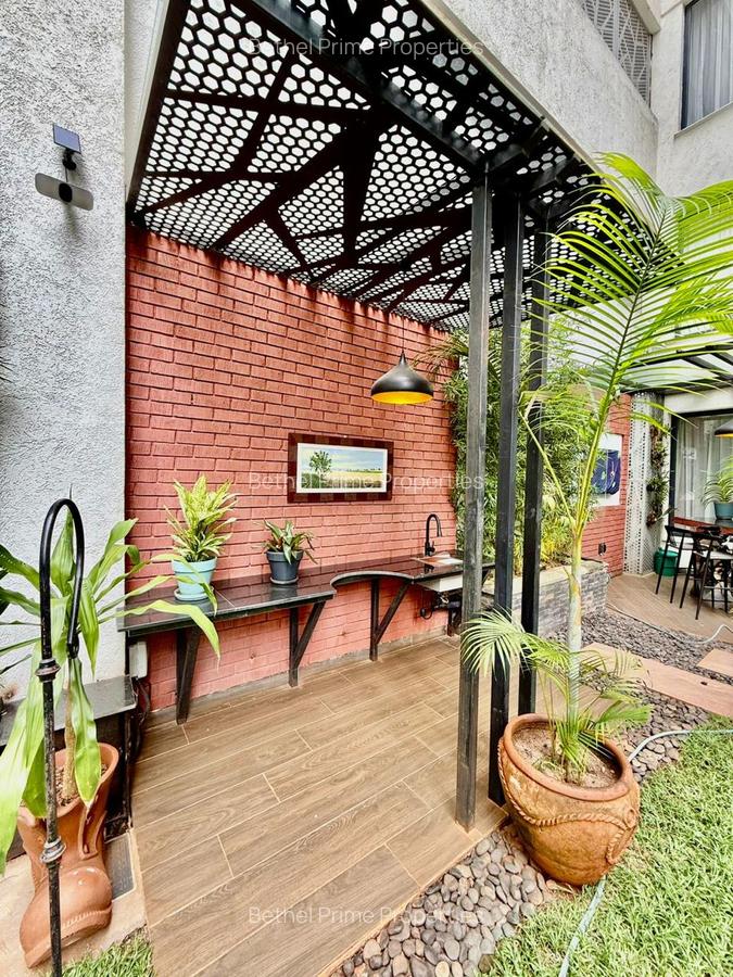 Furnished 3 Bed Apartment with En Suite in Spring Valley - 2