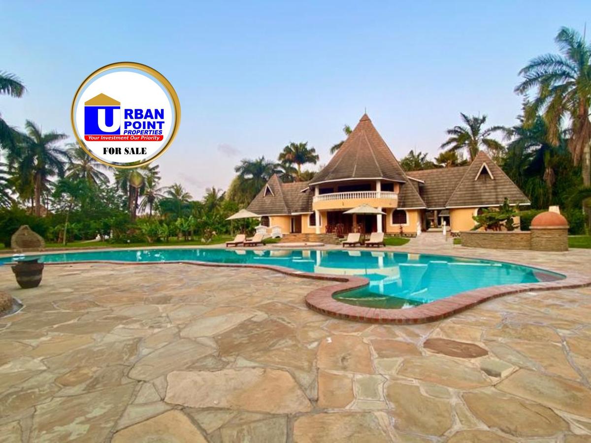 6 Bed Villa with En Suite in Diani - 4