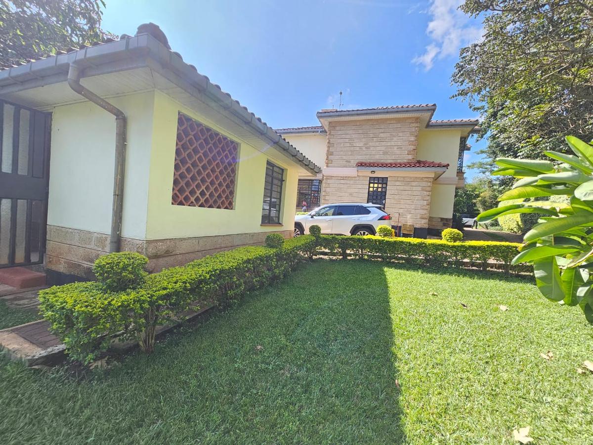 4 Bed House with En Suite in Nyari - 20