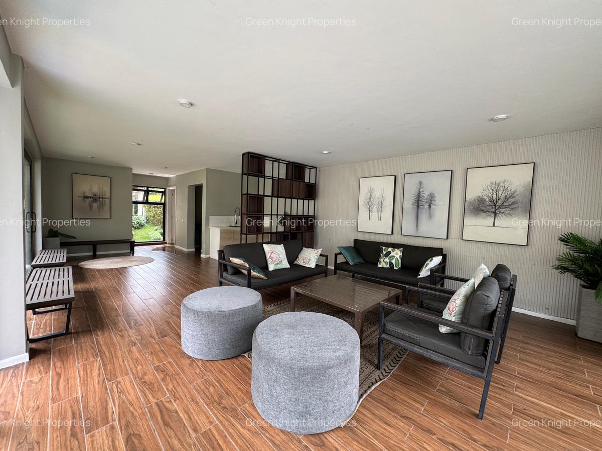 Serviced 2 Bed Apartment with En Suite in Lavington - 9