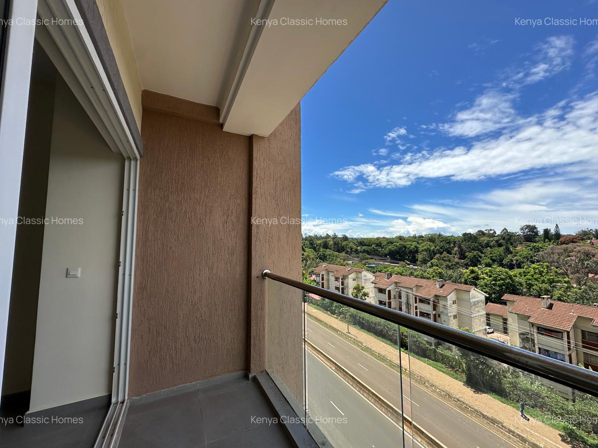 3 Bed Apartment with En Suite at Parklands - 3