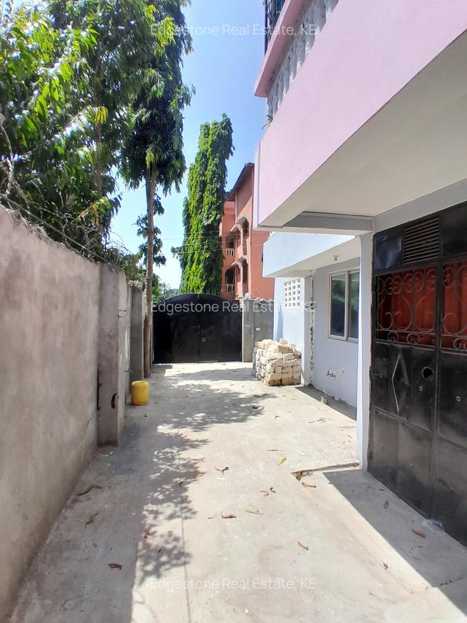 1 Bed Apartment with Borehole in Mtwapa - 16