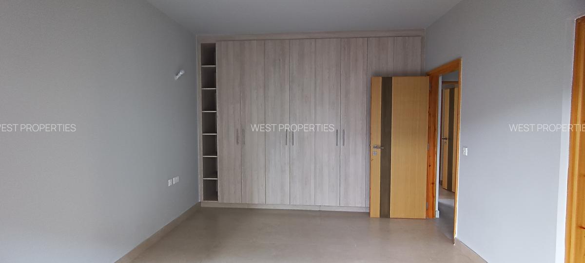 4 Bed Apartment with En Suite in Kileleshwa - 16