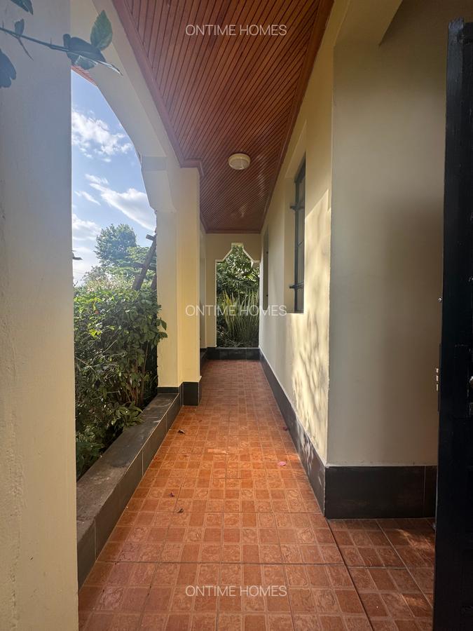 5 Bed House with En Suite at Runda - 2