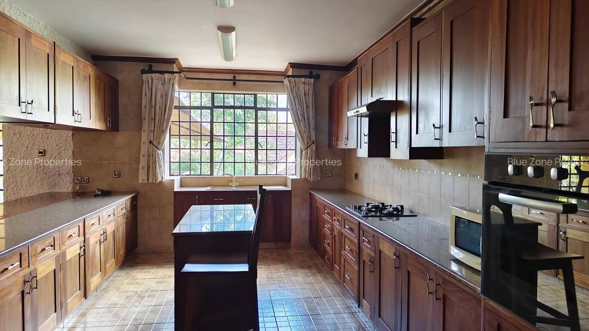 3 Bed Townhouse with En Suite at Off Peponi Rd - 6