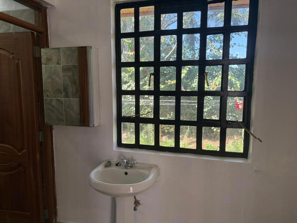 1 Bed House with En Suite in Karen - 7