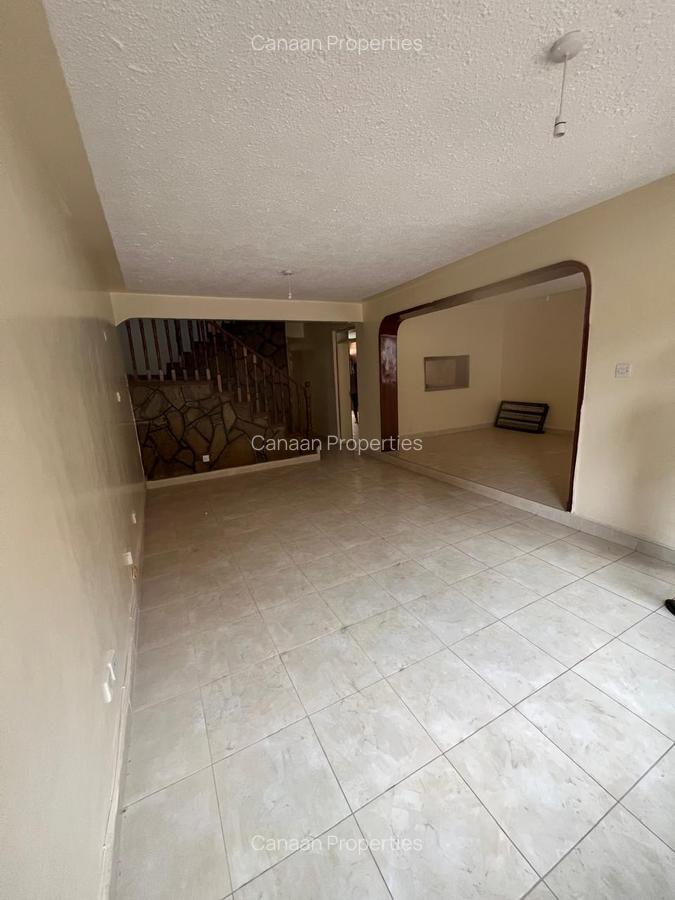 4 Bed Townhouse with Swimming Pool in Kileleshwa - 9