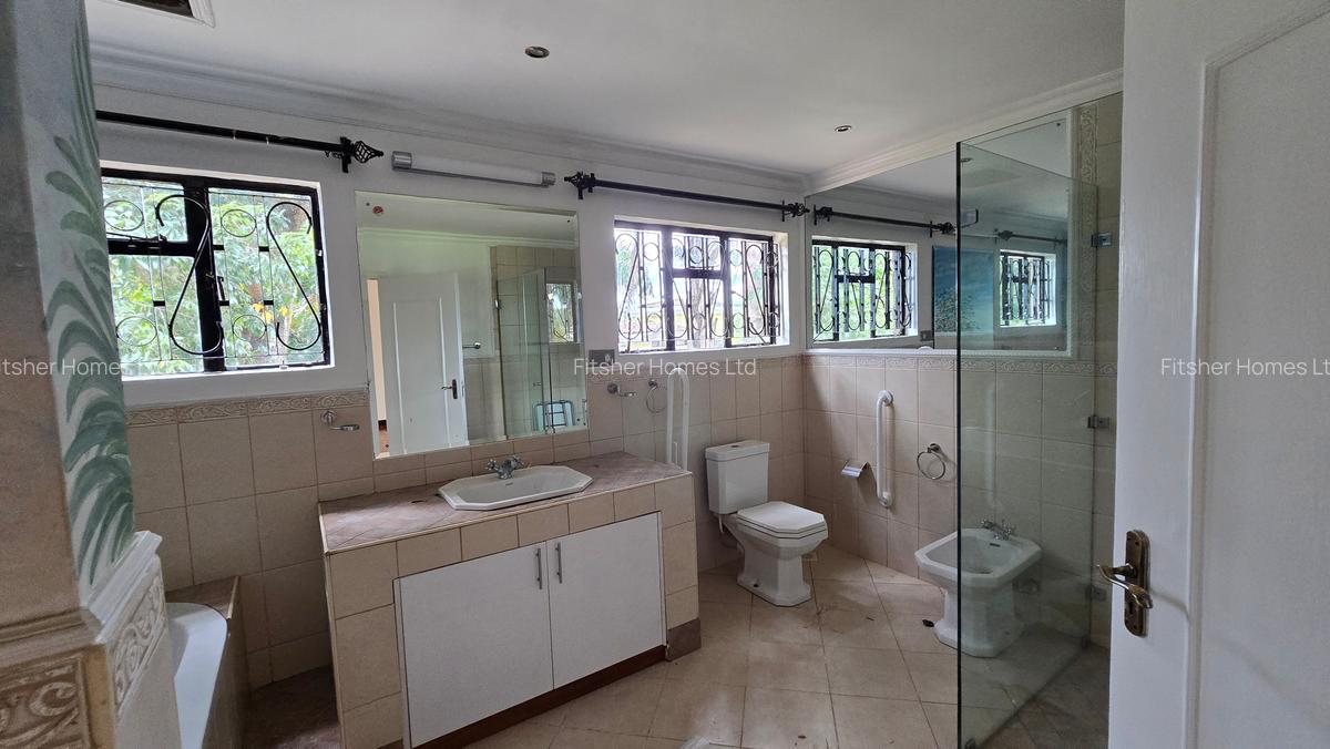 6 Bed House with En Suite in Kilimani - 20