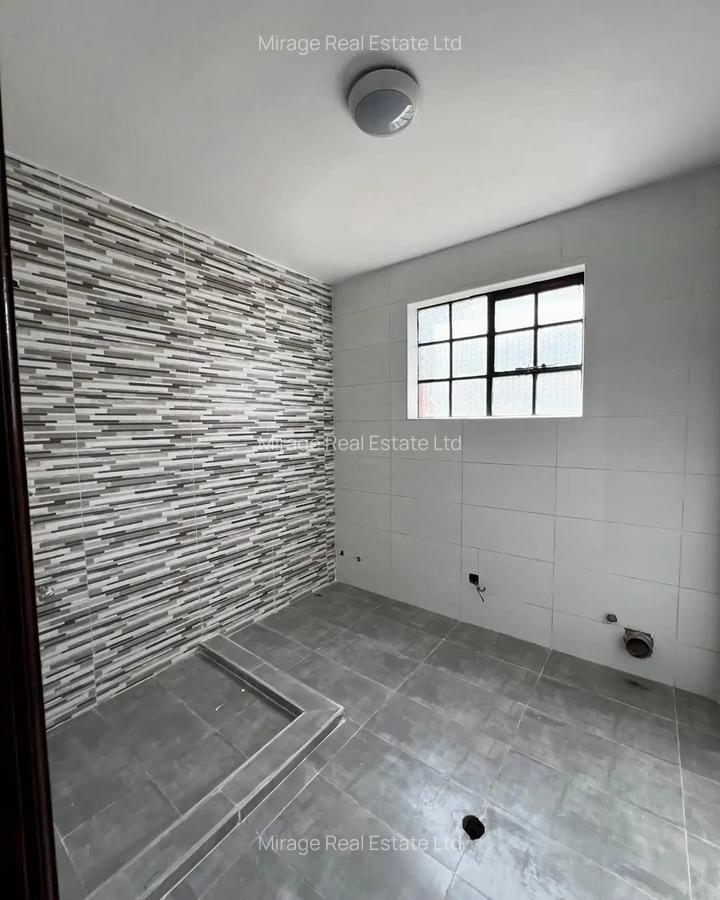 3 Bed Apartment with Swimming Pool in Riverside - 2