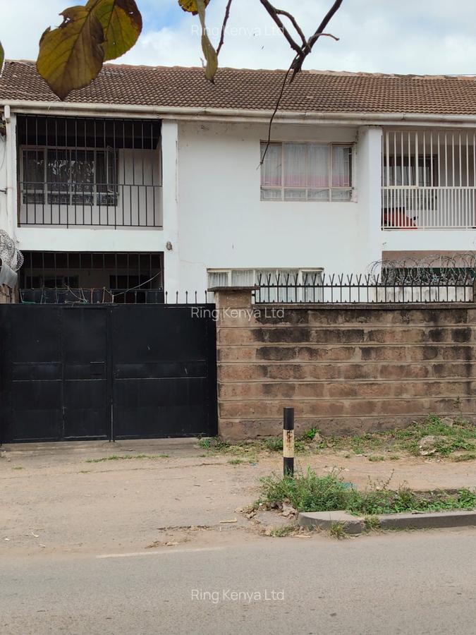 4 Bed House with Staff Quarters in Nairobi West - 1