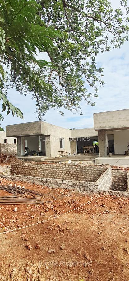 3 Bed Villa with En Suite at Diani - 8