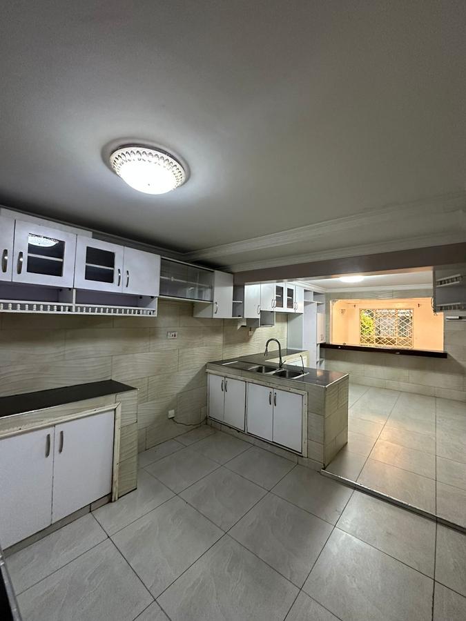 4 Bed Townhouse with En Suite in Ngong Road - 13