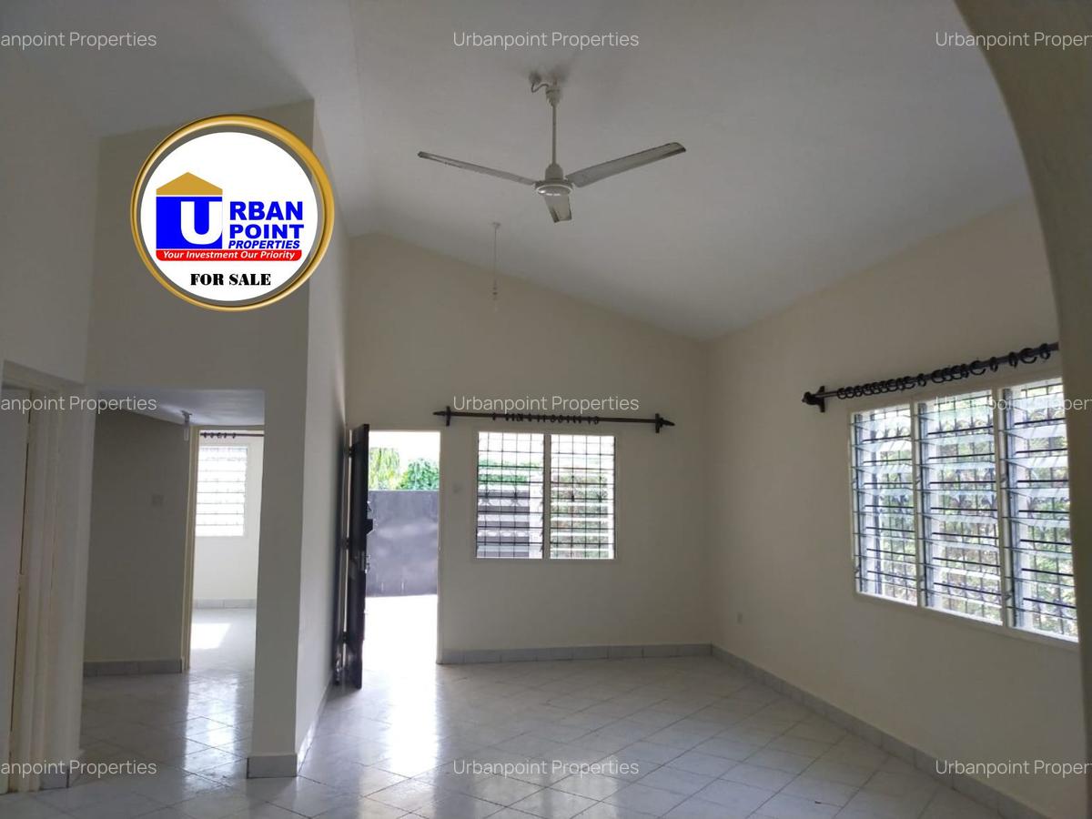 3 Bed House with En Suite in Nyali Area - 3