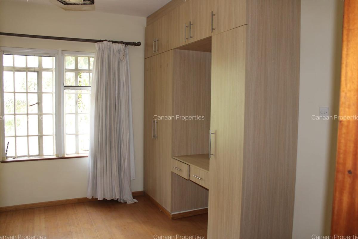 6 Bed Townhouse with Staff Quarters in Lavington - 8