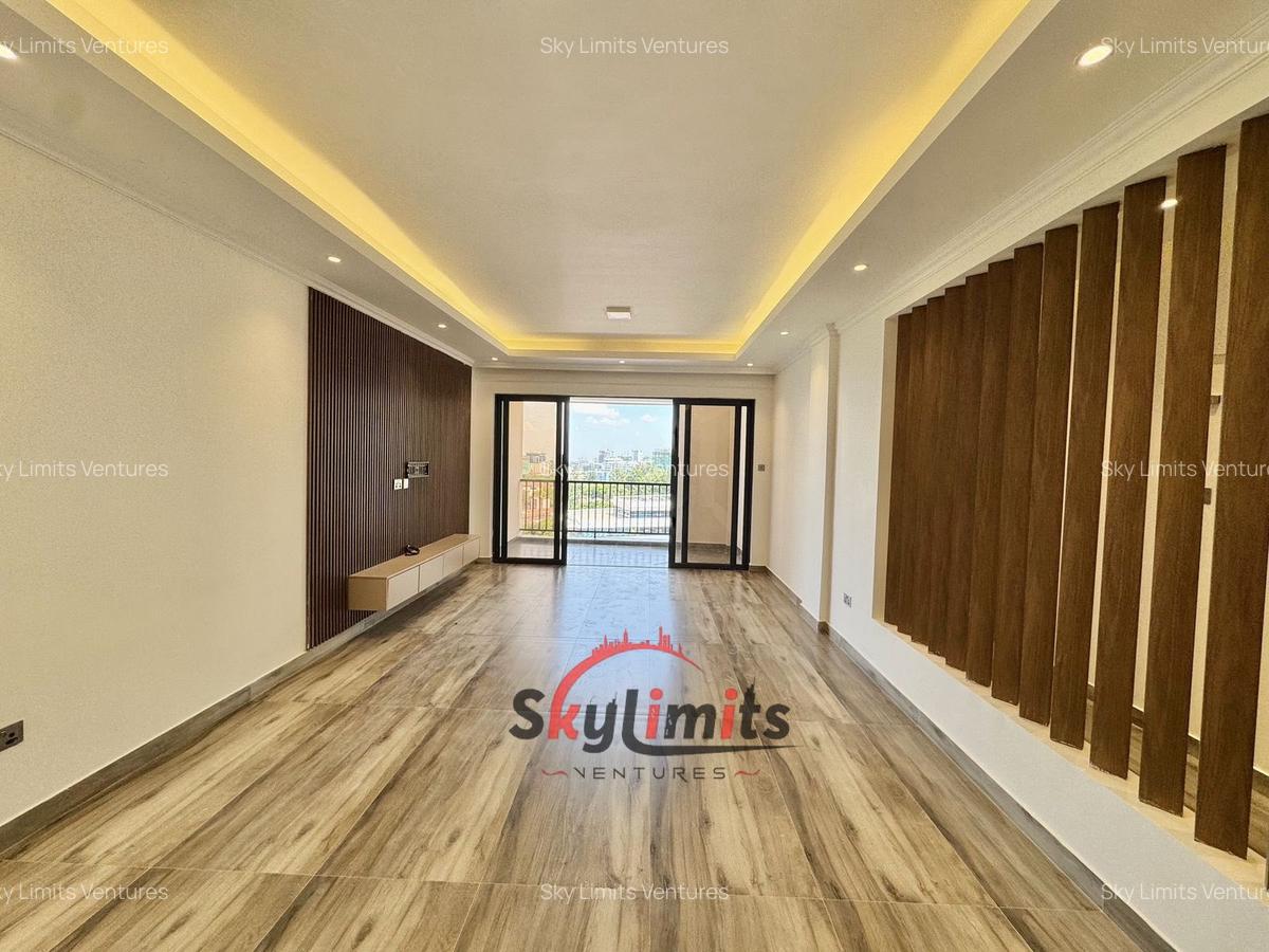 2 Bed Apartment with En Suite in Brookside - 13