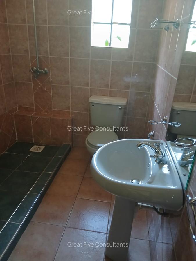 5 Bed Villa with En Suite in Runda - 17