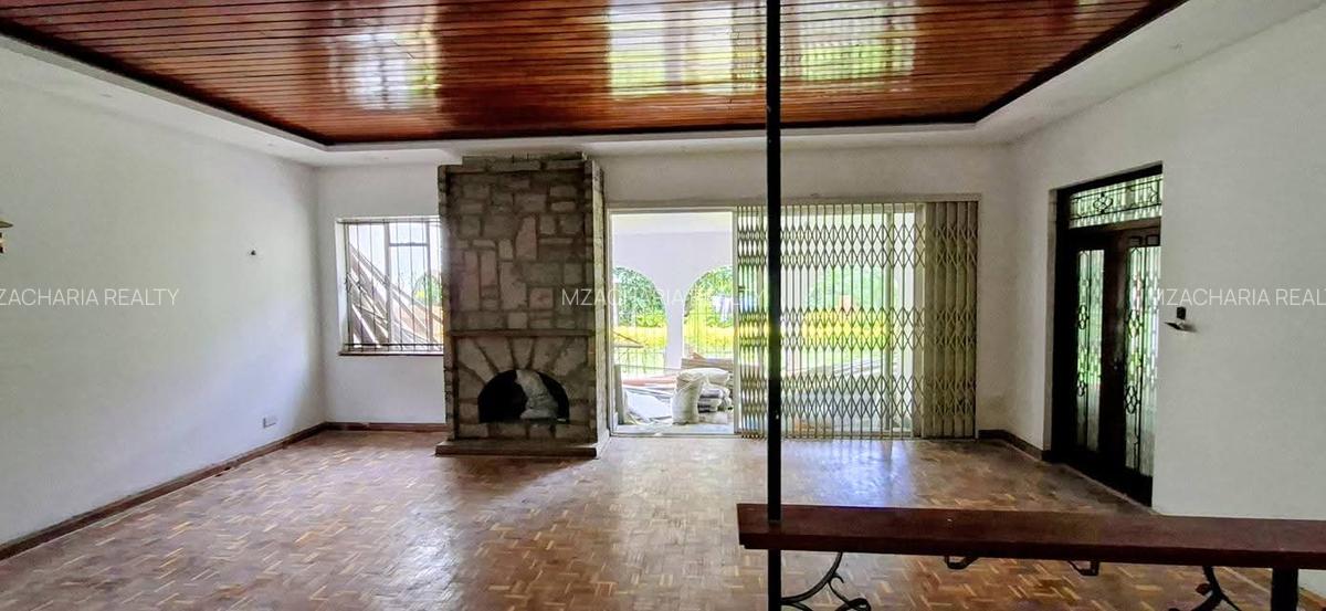 4 Bed House with En Suite in Muthaiga - 2