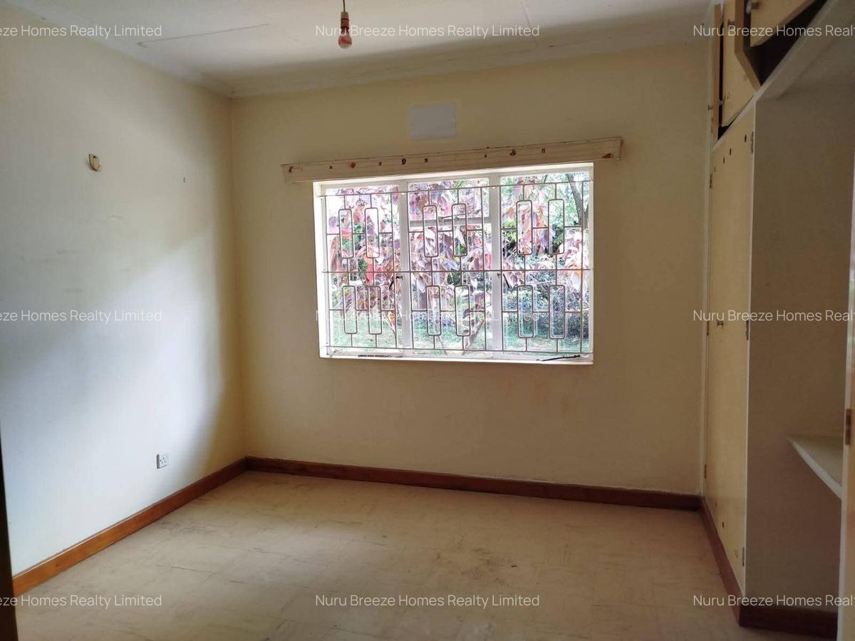 4 Bed House with En Suite in Runda - 13