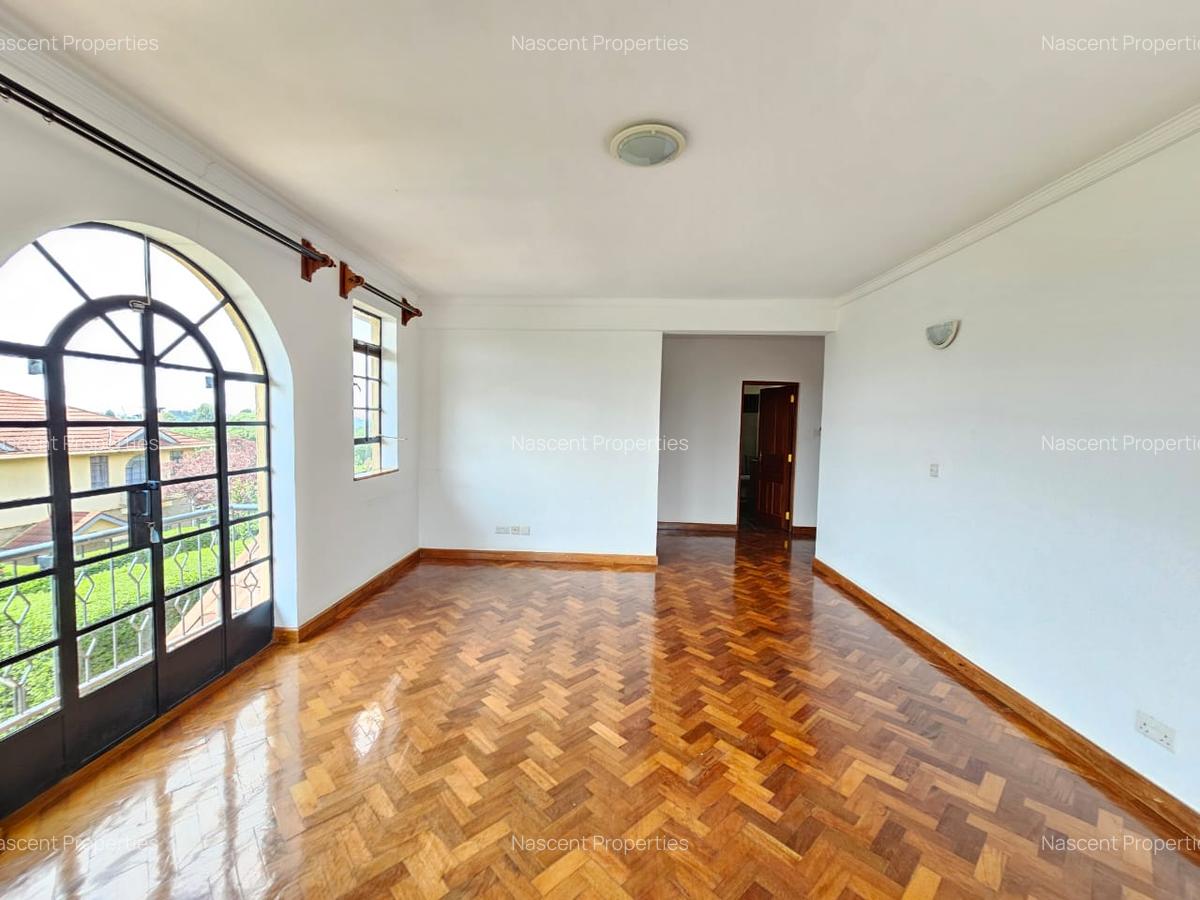 4 Bed Villa with En Suite in Kitisuru - 15