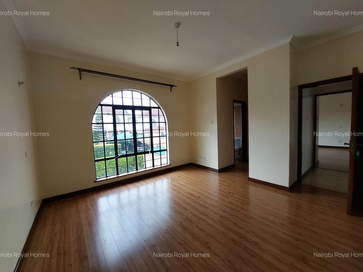 4 Bed House with En Suite at Meadows - 18