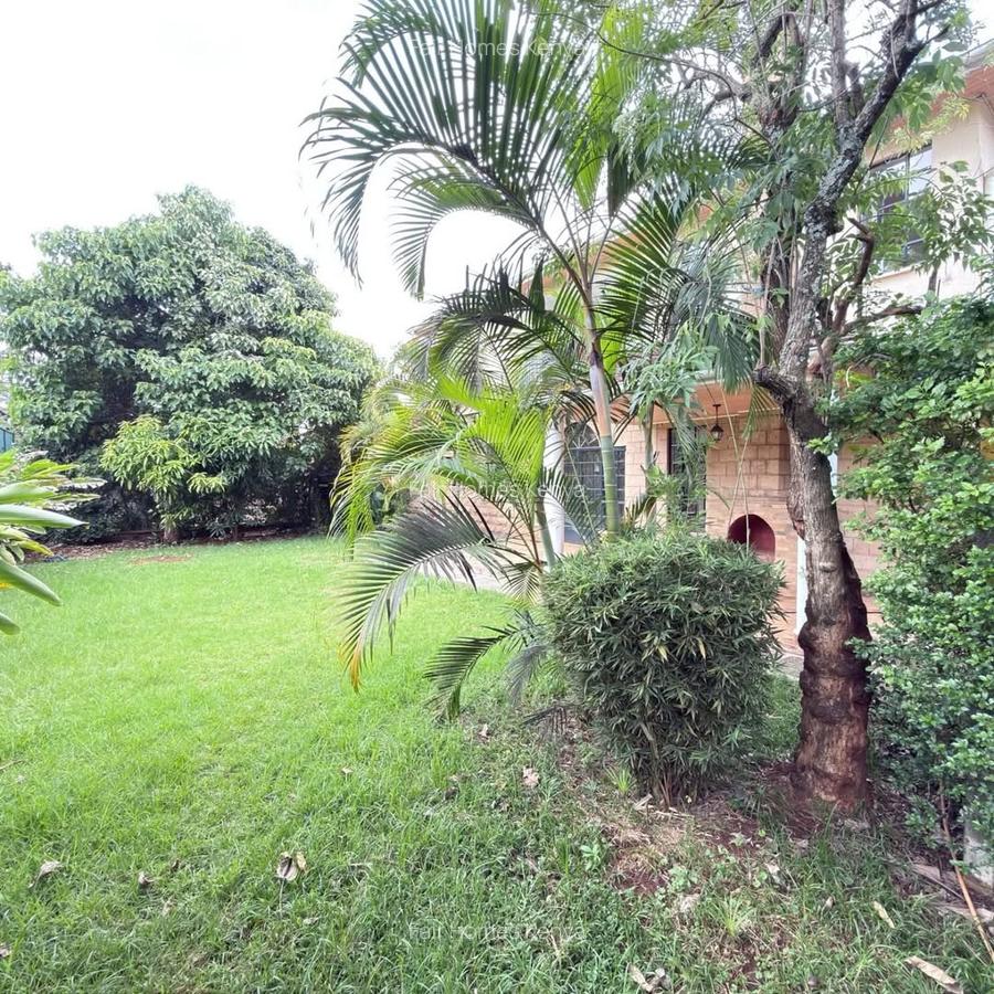 5 Bed Townhouse with En Suite at Kitisuru - 3