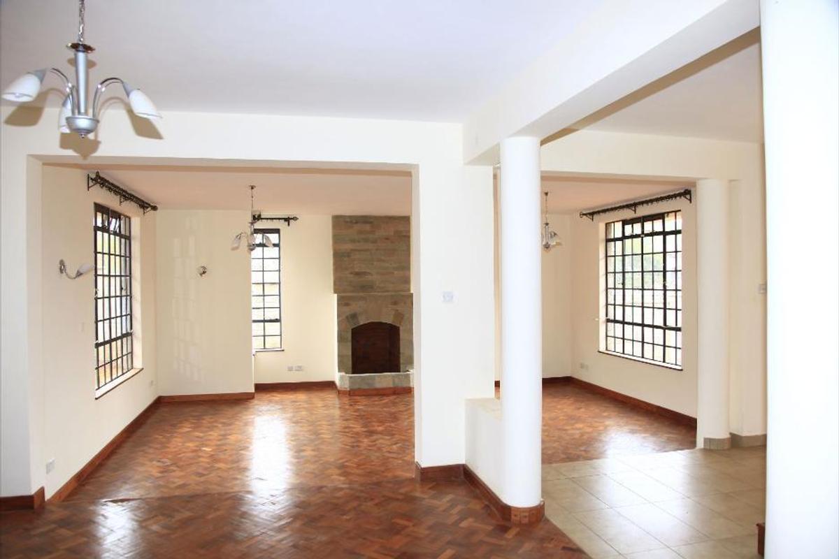 4 Bed Townhouse with En Suite at Chalbi Drive - 9