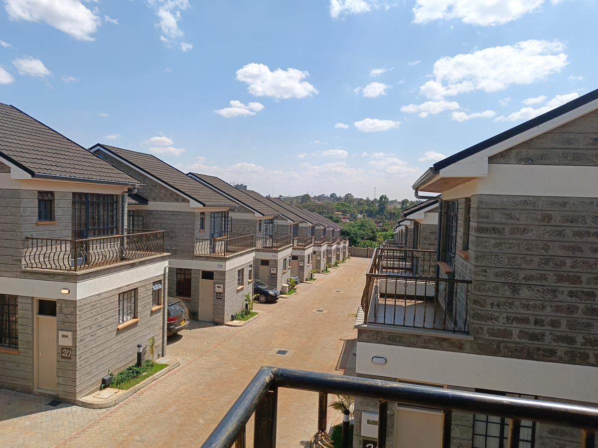 4 Bed Townhouse with En Suite in Eastern ByPass - 15