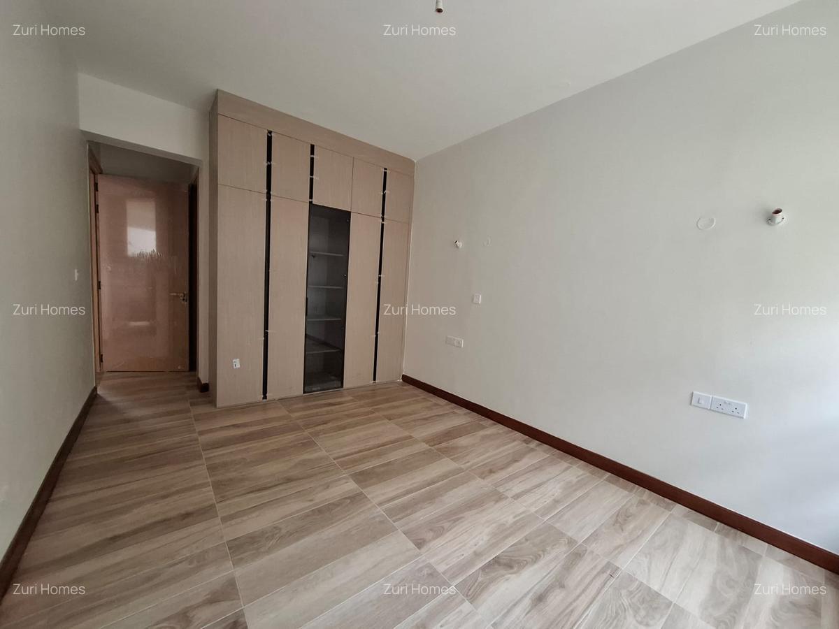 6 Bed Townhouse with En Suite in Lavington - 13