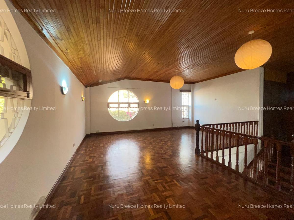 4 Bed House with En Suite in Runda - 5