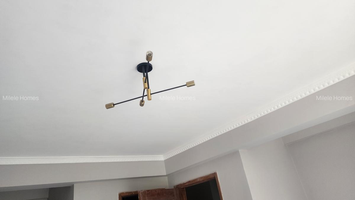 Serviced 2 Bed Apartment with En Suite at Brookside Drive - 7