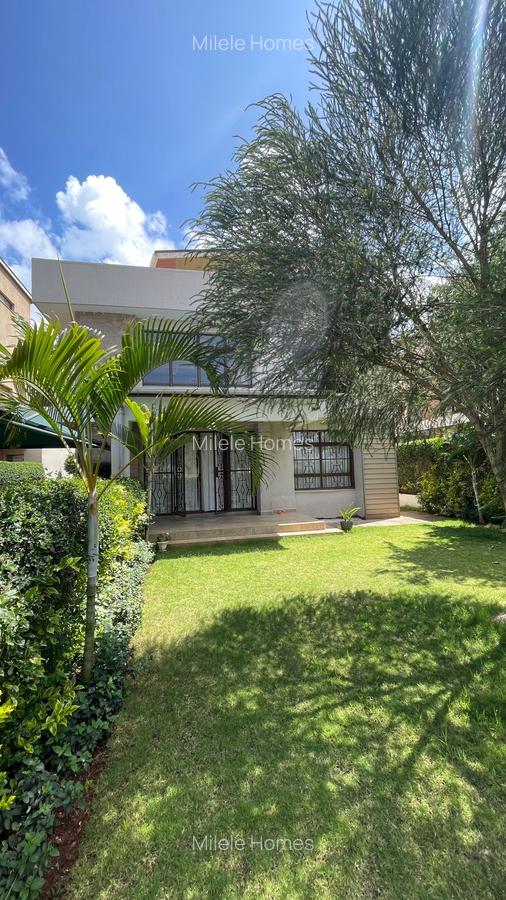 4 Bed Townhouse with En Suite in Runda - 16