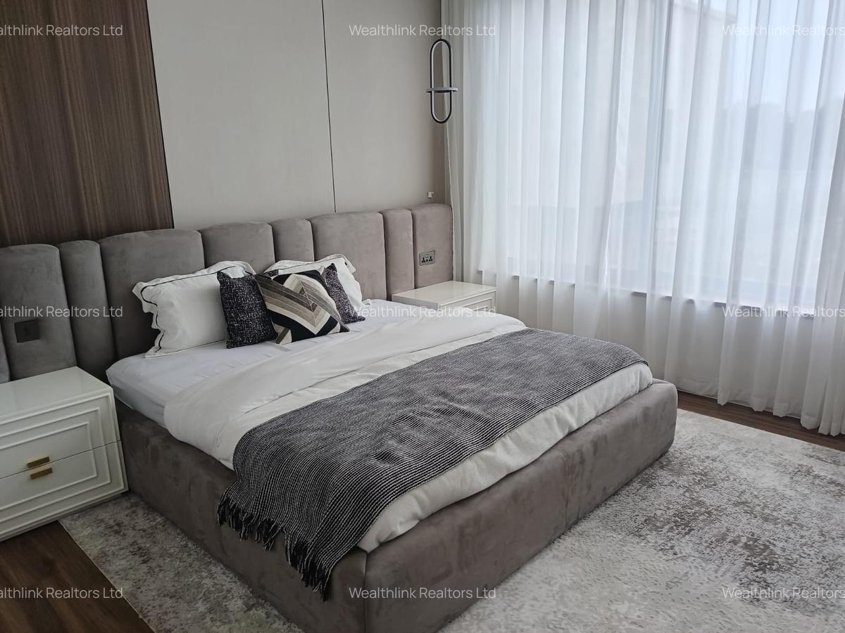 5 Bed Townhouse with En Suite at Runda - 17