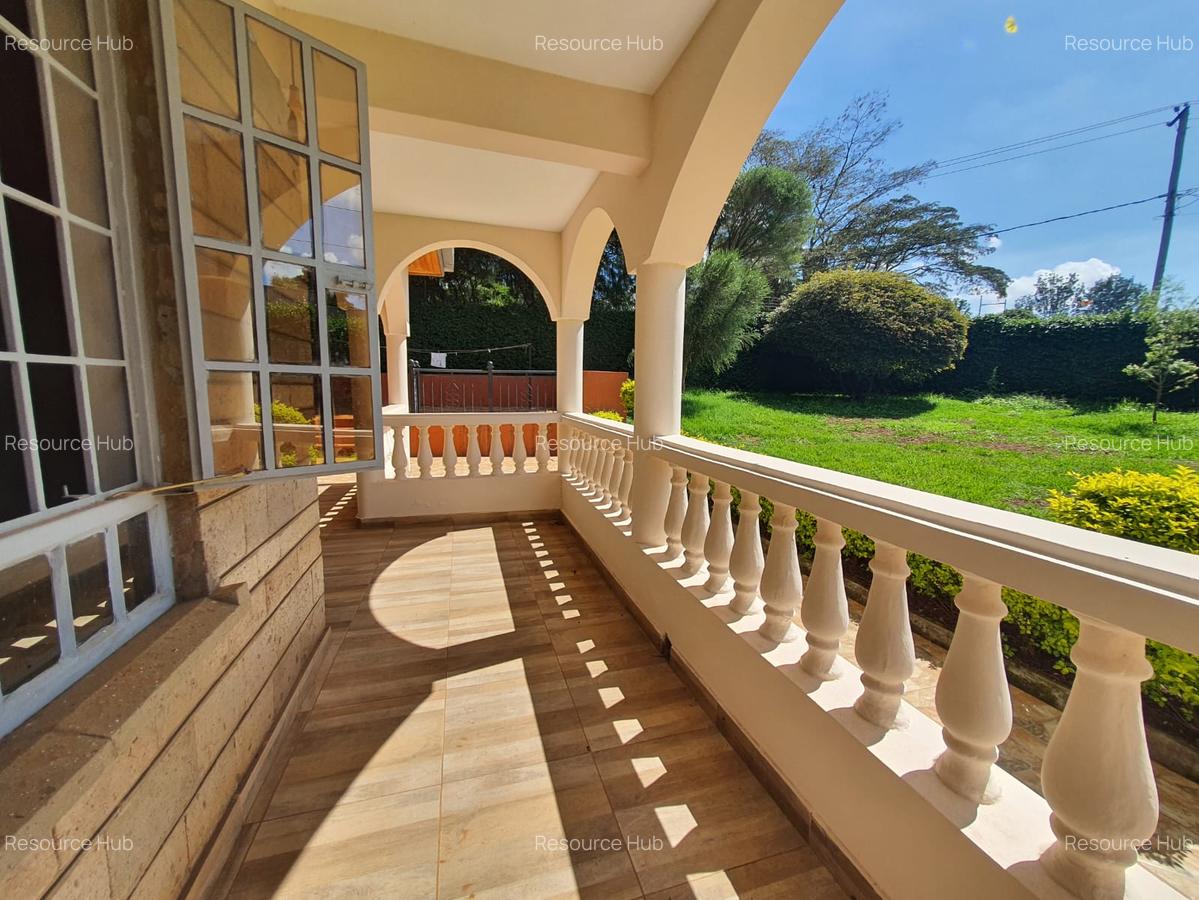 5 Bed House with En Suite at Nyari - 3